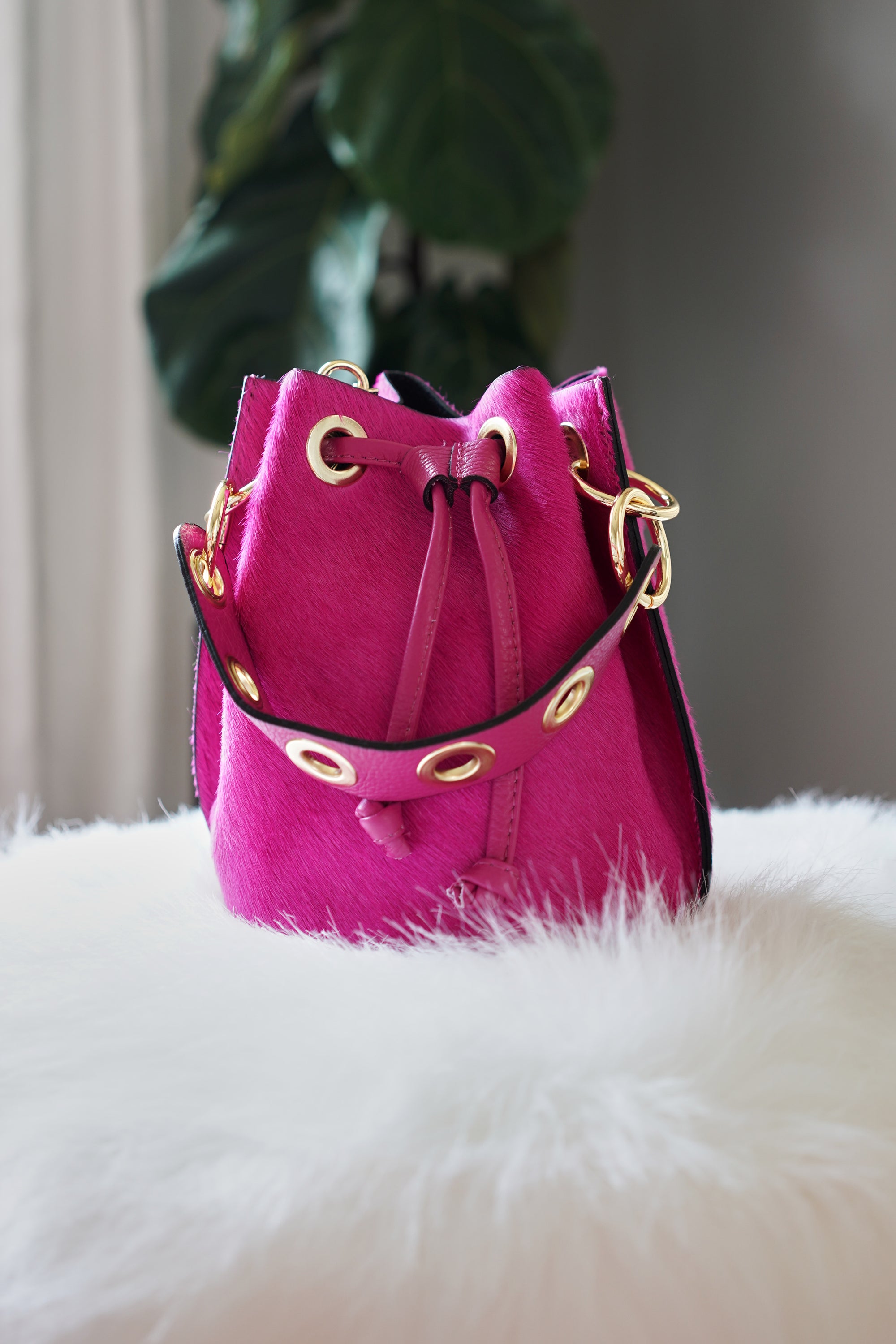 Fritz Bucket Bag Magenta - The Flaunt