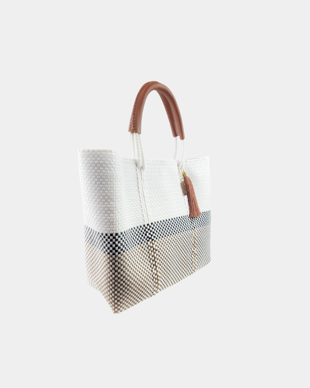 Cassidy lightweight sustainable resort tote made from recycled plastic