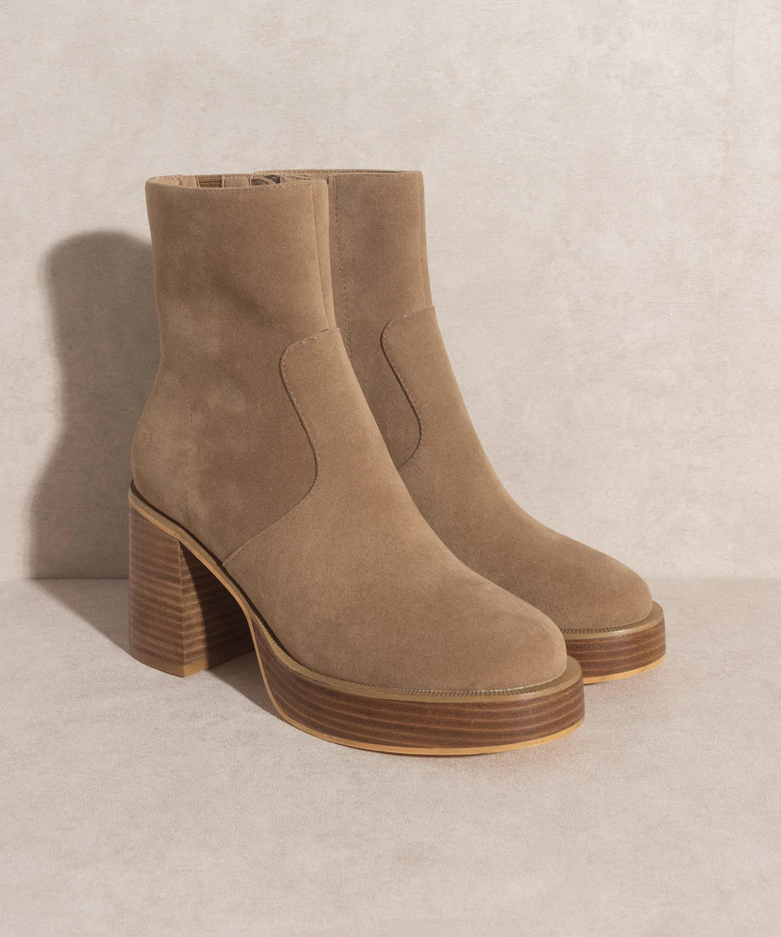 Alexandra Platform Boots - The Flaunt